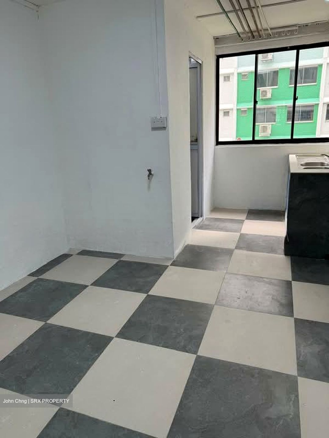 Blk 823 Jurong West Street 81 (Jurong West), HDB 5 Rooms #579975881